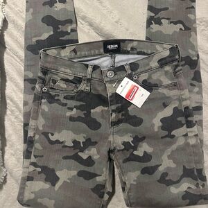 Hudson Jeans Women's Gray Camouflage Skinny Jeans